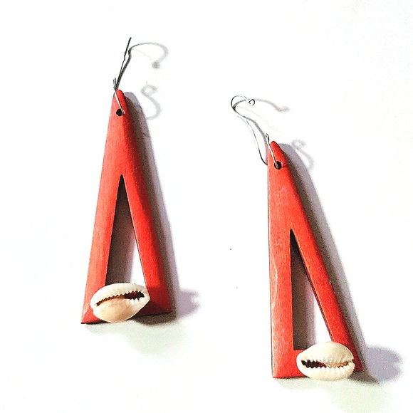 HAPPY HOLIDAYS New (2) Handcrafted Wood Ornaments! Genuine Cowries. Unisex Items - Picture 5 of 5